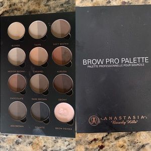 Anastasia Beverly Hills brow pro palette